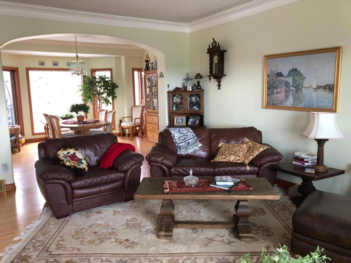 קוקרן Rocky Mountain View Bed & Breakfast מראה חיצוני תמונה