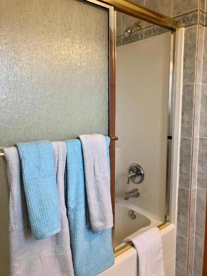קוקרן Rocky Mountain View Bed & Breakfast מראה חיצוני תמונה